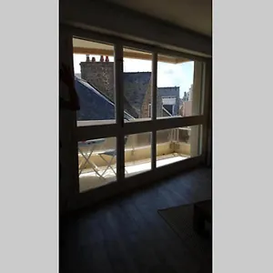 Appartement Grand Studio De Charme Accès Plage Du Sillon, Saint-Malo